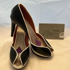 Guillaume Hinfray Black & White Leather Croc Peep Toe Shoes w/dustbag Sz 39